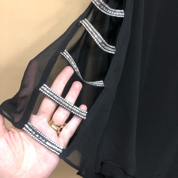 S Levine Black Flowy Dress With Cold Shoulder Sleeves Bling Details Size M NWT - Picture 3 of 8